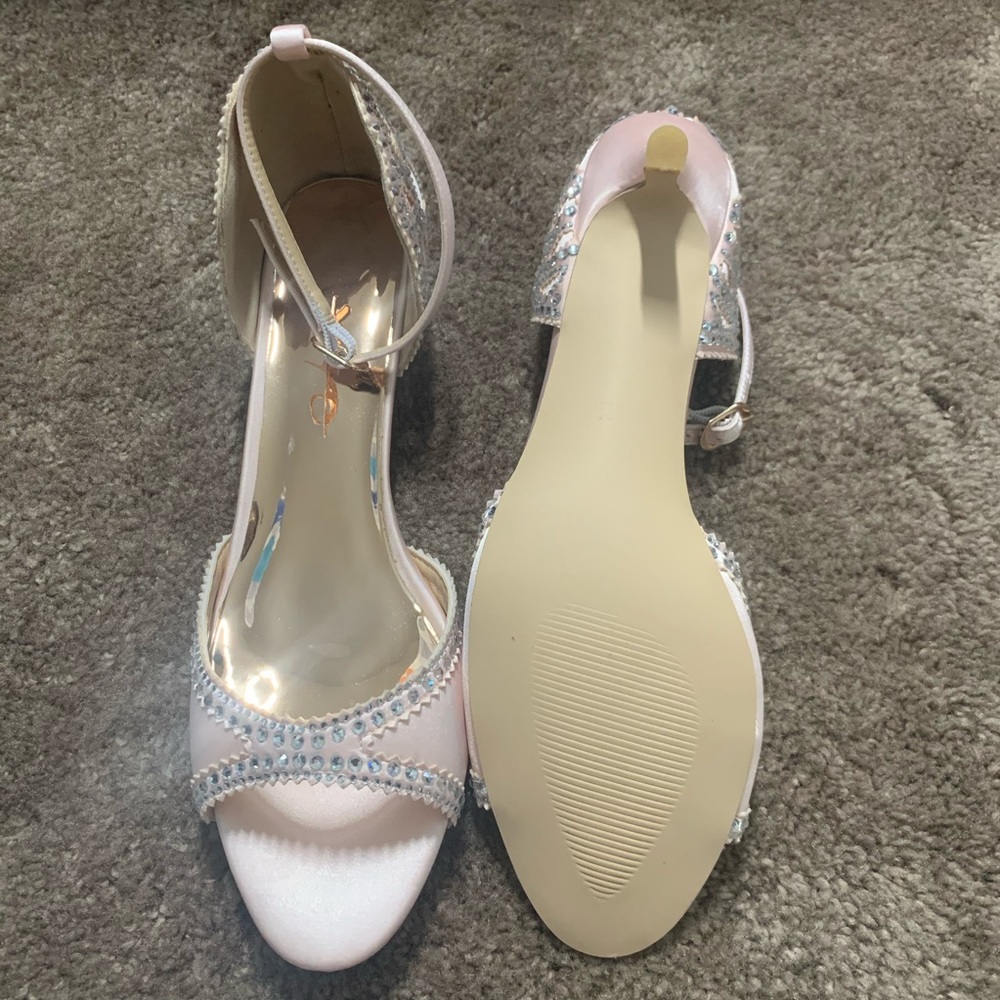 🗼 Gorgeous Pumps with Rhinestone - Picture 10 of 12